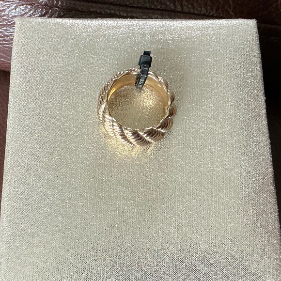 NORDSTROM RACK Textured Wide Band Ring - Picture 3 of 10